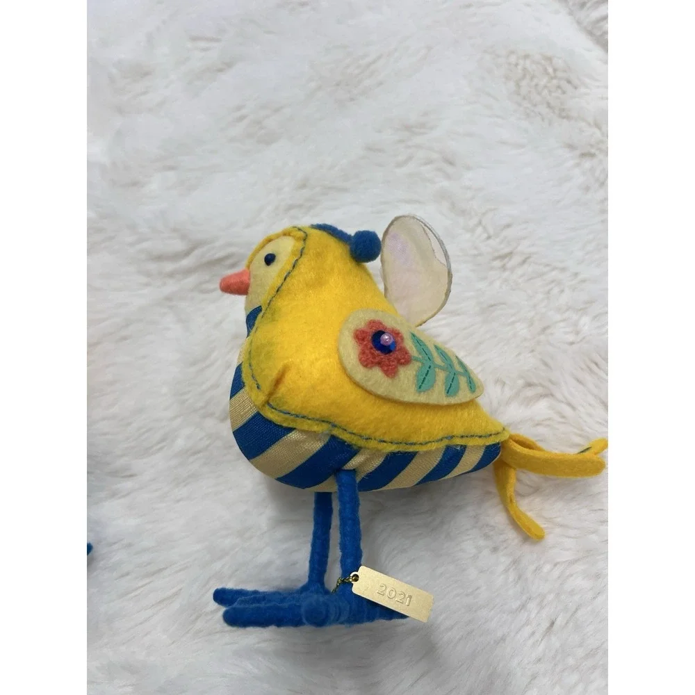 2021 Target Spritz Featherly Friends Spring BEE Easter Bird BEEZY